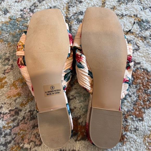 Lortho Pink Floral Pleated Bow Slide Sandals - Picture 3 of 4